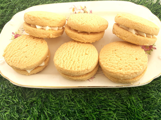 Custard Cream Biscuits - COFFEE BREAK MUST HAVES