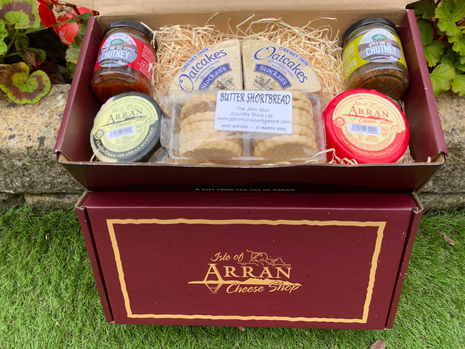Isle of Arran & Scottish Biscuits Gift Box